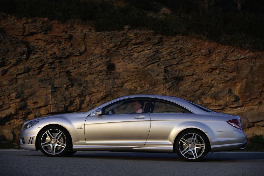  Mercedes-Benz CL65 AMG 2008 года  (фото 10 из 22)
